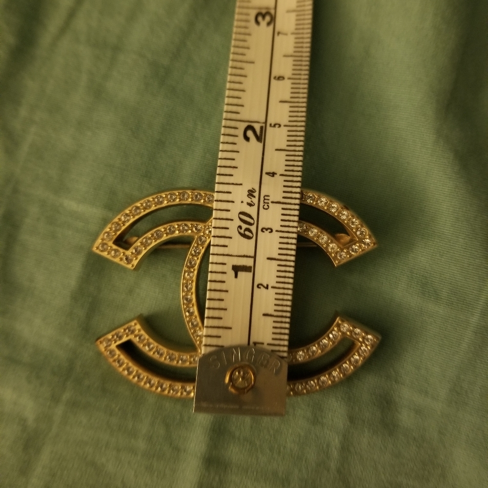 Authentic Chanel Brooch - Picture 5 of 6